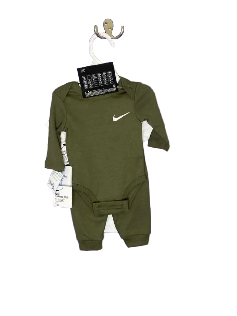 Nike (B) White Green Infant Size 3 MO 3PC Casual