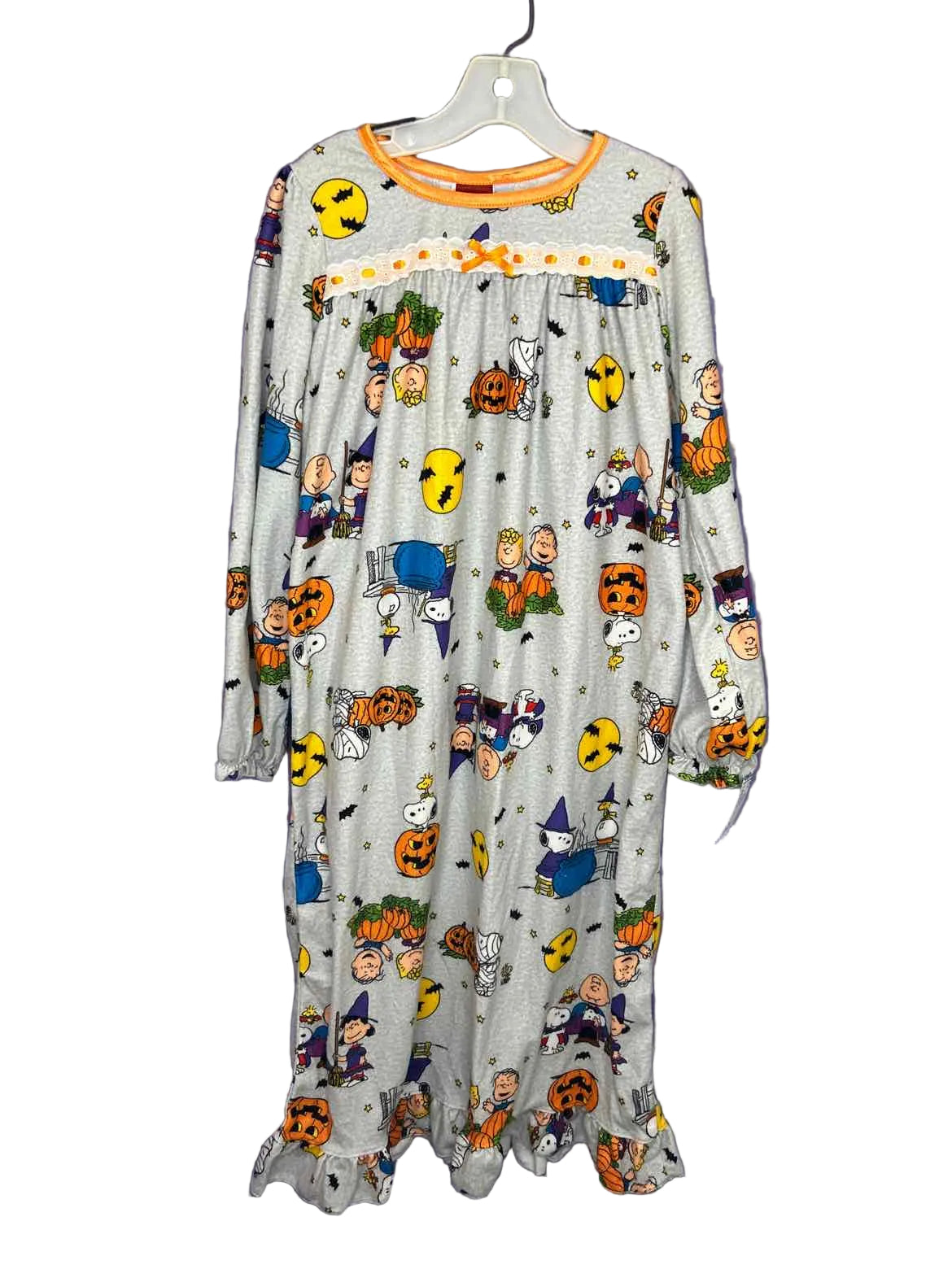 peanuts Halloween Youth Size 8 Nightgown