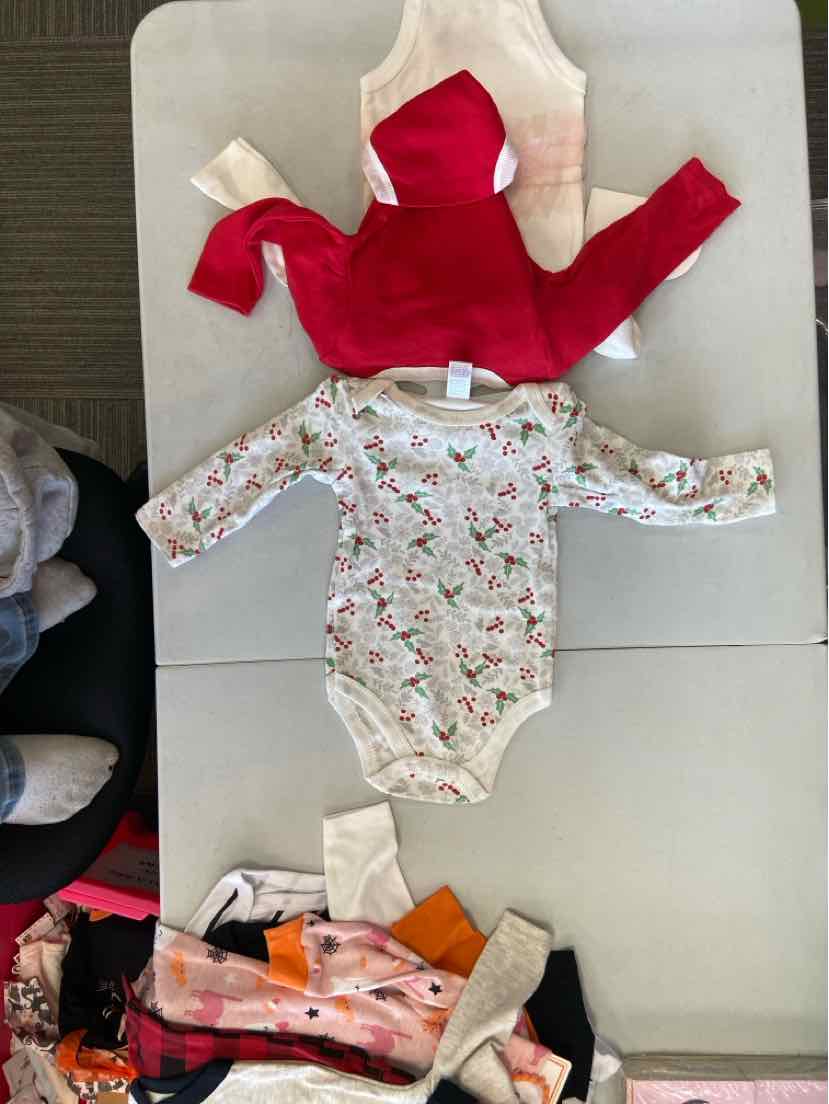 baby kiss Cream Infant Size 6-9 MO 3PC Casual