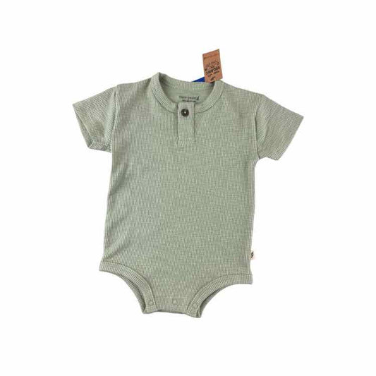 Easy-Peasy (E) Green Infant Size 18 MO SSTop