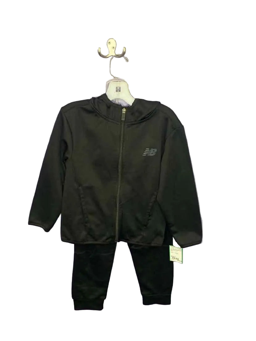 New Balance (B) Black Toddler Size 4 2PCAthleticPantSuit