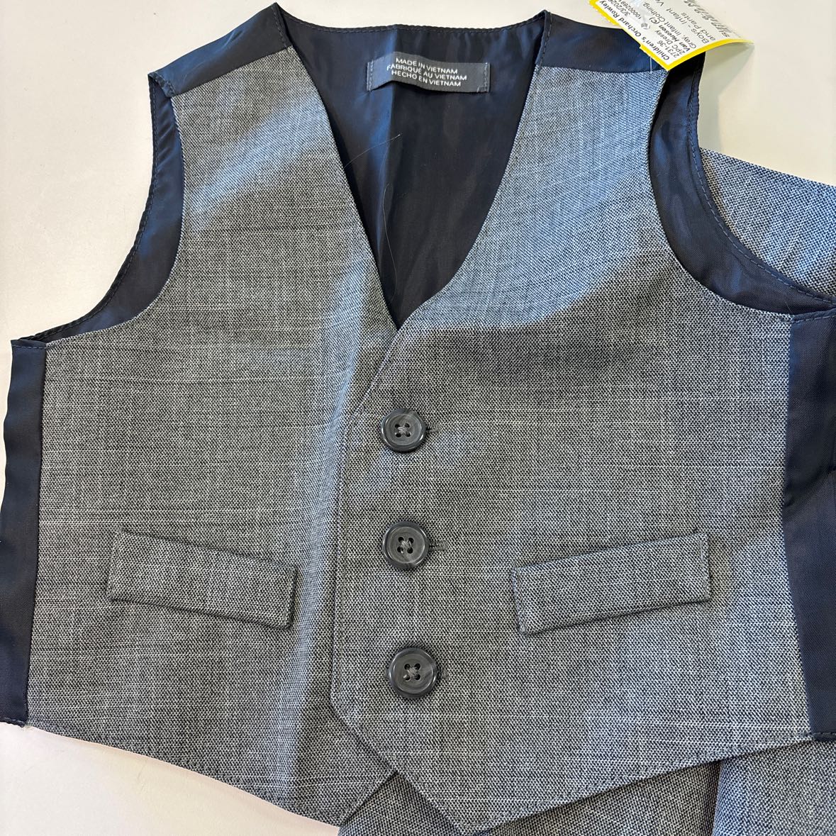 Van Huesen (C) Gray Infant Size 6-9 MO 2PC Dressy Suit