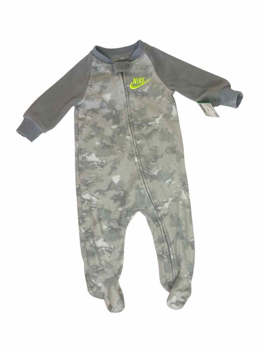 Nike (B) Gray Infant Size 6 MO 1PCSleepwear