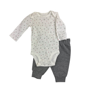 Outfit Carters Size 3M