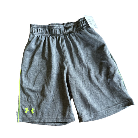 Shorts Under Armour Size 6
